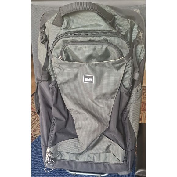 REI Bags Rei Coop Stratocruiser Wheeled Backpack 22 Rolling Carryon